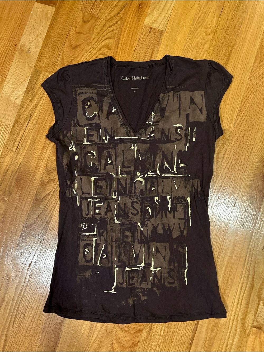 Calvin Klein Jeans Brown Short-Sleeve Graphic V-Neck Tee